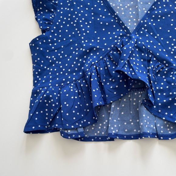 Blue Polkadot crop top - Picture 2 of 4